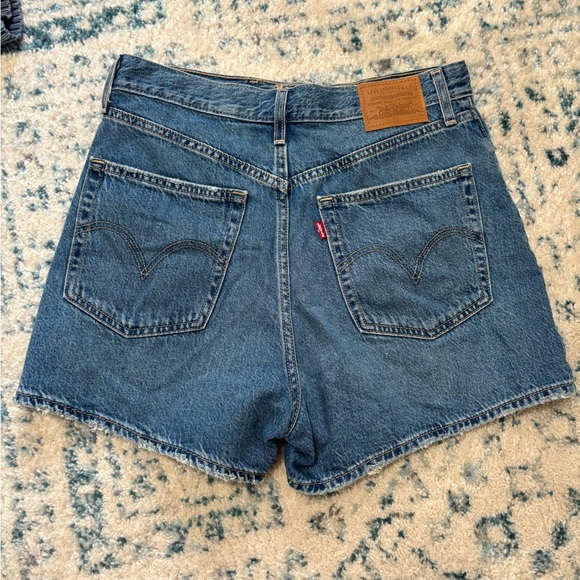 Levi High rise loose fit shorts - Picture 6 of 7